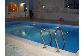 Bulgārija Privát Černomorec, Eksterjers